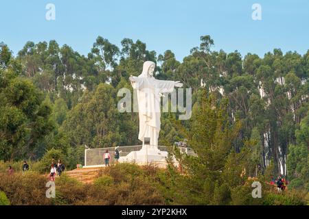 Skulptur des Weißen Christus (Cristo Blanco) über Cusco, Region Cusco, Peru, Südamerika Stockfoto