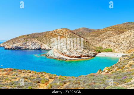 Blick auf Livadaki Bay, Folegandros Island, Kykladen, griechische Inseln, Griechenland, Europa Stockfoto