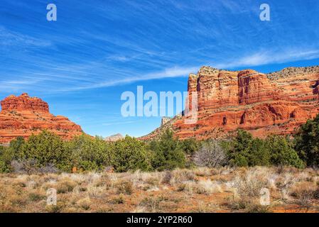 Sedona, Arizona, Bell Rock, Courthouse Butte, Wüste, Himmel, Natur, Landschaft, Natur, beeindruckend, Rock, Reise, Tourismus, Touristenattraktion, USA, Uni Stockfoto