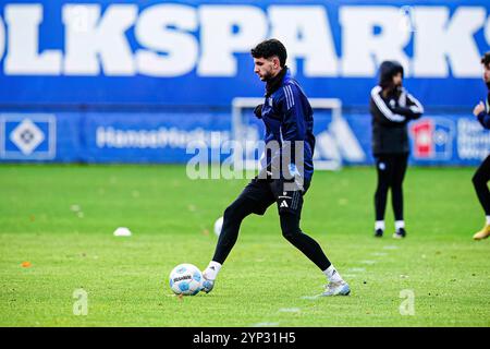 Hamburg, Deutschland. November 2024. Daniel Elfadli (Hamburger SV, #08) GER, Training Hamburger SV, Fussball, 2. Bundesliga, Saison 2024/2025, 28.11.2024 Foto: Eibner-Pressefoto/Marcel von Fehrn Credit: dpa/Alamy Live News Stockfoto