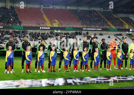 Brügge, Belgien. November 2024. Cercle's Spieler wurden vor einem Fußballspiel zwischen dem belgischen Cercle Brugge KSV und dem Scottish Heart of Midlothian FC am Donnerstag, den 28. November 2024, in Brügge, am vierten Tag der Liga-Phase der UEFA Conference League, vorgestellt. BELGA FOTO KURT DESPLENTER Credit: Belga Nachrichtenagentur/Alamy Live News Stockfoto