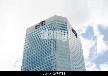 Februar - 2023 Kuala Lumpur - die Glashochhäuser in Kuala Lumpur sind eine beeindruckende Mischung aus moderner Architektur und urbaner Raffinesse Stockfoto