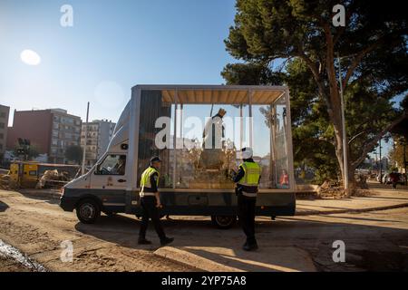 Madrid, Spanien. November 2024. Am 29. November ist ein Monat vergangen, seit die isolierte Depression auf hohem Niveau (DANA) Ende Oktober die Städte im Süden der spanischen Stadt Valencia traf und die nicht nur Millionen an wirtschaftlichen Schäden verursachte, sondern mehr als 200 Menschen das Leben forderte. Quelle: D. Canales Carvajal/Alamy Live News Stockfoto