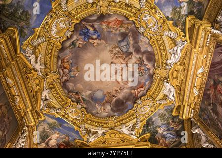 FLORENZ, ITALIEN, 28. OKTOBER 2015 : Innenräume und architektonische Details des Palazzo Pitti, 28. oktober 2015 in Florenz, Italien, Europa Stockfoto