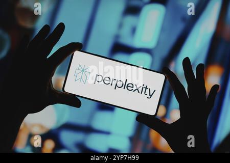 In dieser Abbildung wird das Perplexity AI-Logo auf einem Smartphone-Bildschirm angezeigt Stockfoto