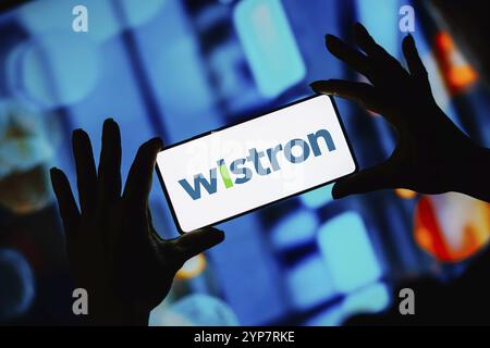 In dieser Abbildung wird das Logo der Wistron Corporation auf einem Smartphone-Bildschirm angezeigt Stockfoto