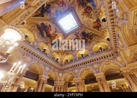 PARIS, FRANKREICH, 14. MÄRZ 2017 : Innenräume, Fresken und architektonische Details des palais Garnier, Oper von Paris, 14. märz 2017 in Paris, Frankreich Stockfoto