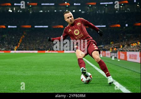 London, Großbritannien. Oktober 2024. Angeliño (AS Roma) während des Spiels Tottenham Hotspur V AS Roma UEFA Europa Conference League am 4. Spieltag im Tottenham Hotspur Stadium in London. Dieses Bild ist NUR für REDAKTIONELLE ZWECKE bestimmt. Für jede andere Verwendung ist eine Lizenz von Football DataCo erforderlich. Quelle: MARTIN DALTON/Alamy Live News Stockfoto