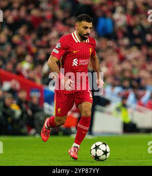 Liverpool's Mohamed Salah im Spiel der UEFA Champions League, 2024/25 League Phase MD5 Spiel zwischen Liverpool FC und Real Madrid C.F. in Anfield, Liverpool am Mittwoch, den 27. November 2024. (Foto: Steven Halliwell | MI News) Credit: MI News & Sport /Alamy Live News Stockfoto