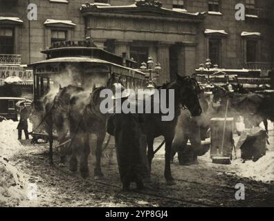 Das Terminal, ein Foto von Alfred Stieglitz aus dem Jahr 1893. Steiglitz war wichtig, um die Fotografie zu einer akzeptierten Kunstform zu machen. Er war auch bekannt für seine New Yorker Galerien, die viele europäische Avantgarde-Künstler in die USA einführten. Er war mit der Malerin Georgia O’Keefe verheiratet. Stockfoto