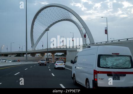 Al Wahda Arches 56 Brücke in der Westbucht Doha, Katar Stockfoto