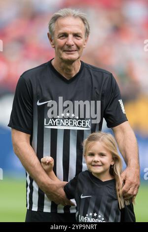 ARCHIVFOTO: Karl-Heinz 'Charly' KOERBEL wird am 1. Dezember 2024 70 Jahre alt, Karl-Heinz KOERBEL (KÃ? â rbel, Team S), Fußballmeister für Charity Game, Team Nowitzki All Stars (Team N) - Team Schumacher und Freunde (Team S) am 3. Juli 2017 in Mainz. Ã Â Stockfoto