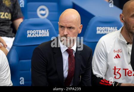 Brighton gegen Manchester United Premier League Football, Amex Stadium, Brighton, Sussex, Vereinigtes Königreich - 19. Mai 2024 - Manchester United Manager Erik Ten Hag nur redaktionelle Verwendung. Kein Merchandising. Für Football Images gelten Einschränkungen für FA und Premier League, inc. Keine Internet-/Mobilnutzung ohne FAPL-Lizenz. Weitere Informationen erhalten Sie bei Football Dataco Stockfoto