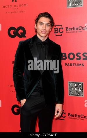 Elias Becker bei der 26. Verleihung der GQ Men of the Year Awards 2024 in der Orangerie Schloss Charlottenburg. Berlin, 28.11.2024 *** Elias Becker beim 26. GQ Men of the Year Award 2024 in der Orangerie Schloss Charlottenburg Berlin, 28 11 2024 Foto:XF.xKernx/xFuturexImagex gq berlin 4196 Stockfoto