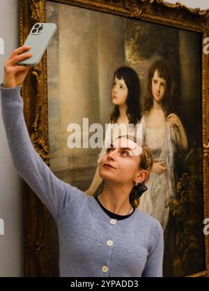 Sotheby's, London, Großbritannien. November 2024. Pressevorschau: Sotheby's Old Masters Auction. Im Bild: Thomas Gainsborough, R.A. Portrait of Maria Catherine (* 1779) und Amelia Goddard (1781–1866) Credit: Matthew Chattle/Alamy Live News Stockfoto