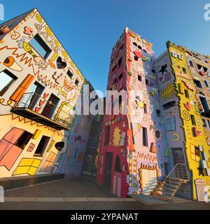 Happy Rizzi House, Wohngebäude mit Pop Art Gemälden, Deutschland, Niedersachsen, Braunschweig Stockfoto