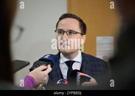 Zlin, Tschechische Republik. November 2024. Das Bezirksgericht in Zlin entscheidet, ob die Rechtsfähigkeit des Geschäftsmannes Michal Redl, Hauptangeklagter im Fall Dosimeter Korruption, auf Antrag von Redls Bruder in Zlin, Tschechische Republik, am 29. November 2024 eingeschränkt werden soll. Pavel Pechanec, Anwalt des Geschäftsmannes Michal Redl. Quelle: Dalibor Gluck/CTK Photo/Alamy Live News Stockfoto