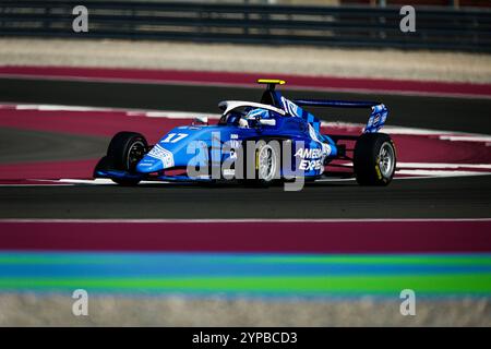 Lusail, Katar. November 2024. 17 EDGARD Jessica (gbr), Rodin Motorsport, Tatuus F4-T-421, Aktion während der 6. Runde der F1 Academy 2024 vom 29. November bis 1. Dezember 2024 auf dem Lusail International Circuit in Lusail, Katar - Foto Javier Jimenez/DPPI Credit: DPPI Media/Alamy Live News Stockfoto