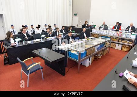 Gent, Belgien. November 2024. Dieses Bild wurde am ersten Tag des Assize-Prozesses gegen sechs Männer aus den Niederlanden vor dem Assize-Gericht in Ostflandern in Gent am Freitag, den 29. November 2024, aufgenommen. Die sechs Männer werden beschuldigt, den 41-jährigen Belgier Raouf Ben Alita 2018 in Stekene getötet zu haben. BELGA FOTO NICOLAS MAETERLINCK Credit: Belga News Agency/Alamy Live News Stockfoto