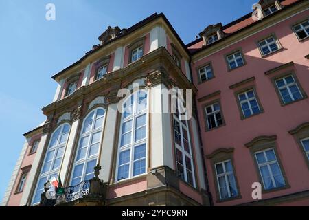 Walbrzych, Polen - 12. August 2024 - Schloss Ksiaz - Vorderfassade Stockfoto