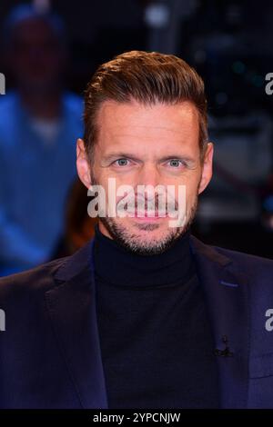 Florian Schroeder zu Gast in der NDR Talkshow am 29.11.2024 in Hamburg Stockfoto