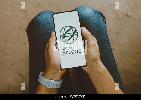 Januar 2024, Brasilien. In dieser Abbildung wird das NCR Atleos Logo auf einem Smartphone-Bildschirm angezeigt Stockfoto