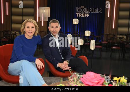 Die Moderatoren Susan Link und Micky Beisenherz posieren als Moderatoren der WDR Talkshow Kölner Treff *** die Moderatoren Susan Link und Micky Beisenherz posieren als Moderatoren der WDR Talkshow Kölner Treff Stockfoto