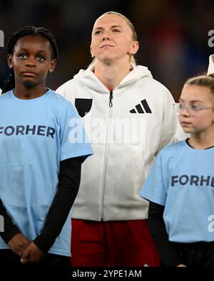 CARDIFF, GROSSBRITANNIEN. November 2024. Wales' Ceri Holland während des Spiels der Frauen-Europameisterschaft 2025 - WEQ Play-offs Runde 2 im Cardiff City Stadium am 29. November 2024. (Bild von Ashley Crowden/FAW) Credit: Football Association of Wales/Alamy Live News Stockfoto