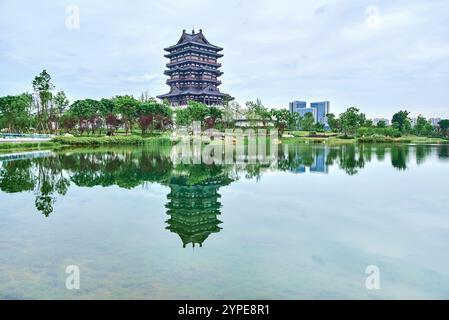 Dong'an Pavillon, Dong'an See, Chengdu, Sichuan, China Stockfoto