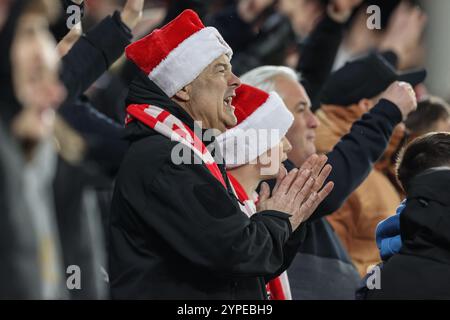 Sheffield, Großbritannien. November 2024 30. Fans von Sheffield United während des Sky Bet Championship Matches Sheffield United vs Sunderland in der Bramall Lane, Sheffield, Vereinigtes Königreich, 29. November 2024 (Foto: Alfie Cosgrove/News Images) in Sheffield, Vereinigtes Königreich am 30. November 2024. (Foto: Alfie Cosgrove/News Images/SIPA USA) Credit: SIPA USA/Alamy Live News Stockfoto