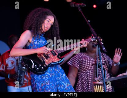 corinne Bailey rae, Preforming beim Wychwood Music Festival 2024, Cheltenham Racecourse, Cheltenham Foto von Michael Palmer Stockfoto