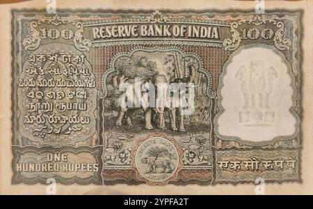 Rückseite der Ausgabe von 100 Rupien von der Reserve Bank of India. Stockfoto