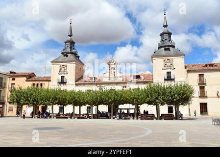 Hospital de San Agustín (barocke Architektur) in Plaza Mayor, El Burgo de Osma (Spanien) Stockfoto