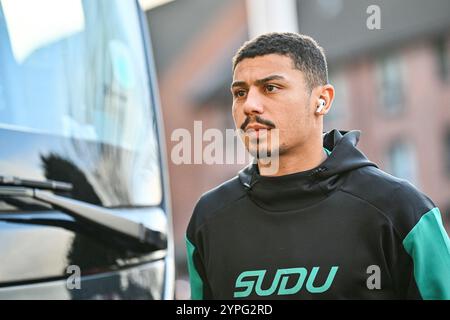 30. November 2024; Molineux Stadium, Wolverhampton, West Midlands, England; Premier League Football, Wolverhampton Wanderers gegen Bournemouth; Andre of Wolves trifft in Molineux ein Stockfoto