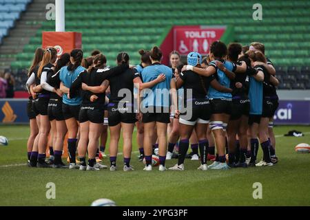 Twickenham, Großbritannien. November 2024 30. Trailfinders Women in einem Zusammenstoß vor dem Premiership Womens Rugby Match zwischen Harlequins Women und Trailfinders Women im Twickenham Stoop, England am 30. November 2024. Foto von Ken Sparks. Nur redaktionelle Verwendung, Lizenz für kommerzielle Nutzung erforderlich. Keine Verwendung bei Wetten, Spielen oder Publikationen eines einzelnen Clubs/einer Liga/eines Spielers. Quelle: UK Sports Pics Ltd/Alamy Live News Stockfoto