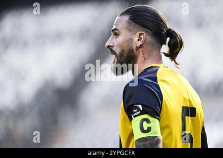 Brüssel, Belgien November 2024 30. Lierse's Pietro Perdichizzi wurde während eines Fußballspiels zwischen RSCA Futures (U21) und Lierse SK am Samstag, dem 30. November 2024 in Brüssel, am 13. Tag der zweiten Liga der Challenger Pro League 2024-2025 in der belgischen Meisterschaft gezeigt. BELGA FOTO TOM GOYVAERTS Credit: Belga Nachrichtenagentur/Alamy Live News Stockfoto
