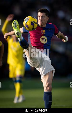 Barcelona, Spanien. November 2024 30. Robert Lewandowski (FC Barcelona) gibt Gesten während eines La Liga EA Sports Spiels zwischen dem FC Barcelona und UD Las Palmas beim Estadi Olimpic Lluís Companys in Barcelona, Spanien, am 30 2024. November. Foto: Felipe Mondino/SIPA USA Credit: SIPA USA/Alamy Live News Stockfoto