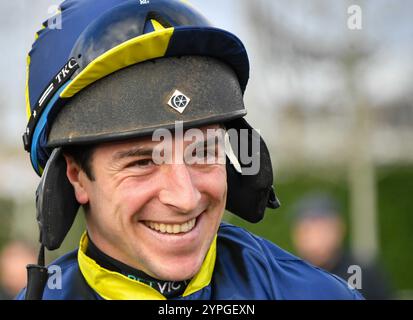 Newbury, Großbritannien. November 2024 30. Jockey Gavin Sheehan auf der Newbury Racecourse, Newbury Foto von Paul Blake/Alamy Sports News Stockfoto