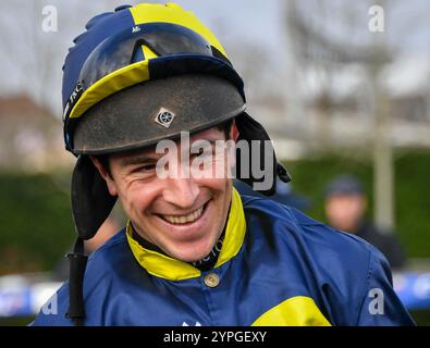 Newbury, Großbritannien. November 2024 30. Jockey Gavin Sheehan auf der Newbury Racecourse, Newbury Foto von Paul Blake/Alamy Sports News Stockfoto