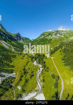 Sommer im Lechquellengebirge im Zugertal in Vorarlberg herrliche hochalpine Landschaft in Arlberg-Region nahe der Quell Dalaas Zugertal Vorarlberg Öst Stockfoto