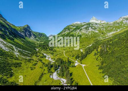 Sommer im Lechquellengebirge im Zugertal in Vorarlberg herrliche hochalpine Landschaft in Arlberg-Region nahe der Quell Dalaas Zugertal Vorarlberg Öst Stockfoto