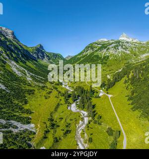 Sommer im Lechquellengebirge im Zugertal in Vorarlberg herrliche hochalpine Landschaft in Arlberg-Region nahe der Quell Dalaas Zugertal Vorarlberg Öst Stockfoto