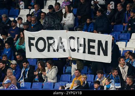 Barcelona, Spanien. November 2024 30. Banner beim La Liga EA Sports Match zwischen RCD Espanyol und Celta de Vigo spielte am 30. November 2024 im RCDE Stadium in Barcelona. (Foto: Sergio Ruiz/Imago) Credit: PRESSINPHOTO SPORTS AGENCY/Alamy Live News Stockfoto