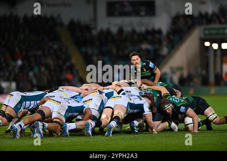 Northampton, Großbritannien. November 2024 30. Spielspaß während des Spiels zwischen Northampton Saints und Gloucester Rugby im Cinch Stadium Franklin's Gardens. Northampton Großbritannien. Quelle: PATRICK ANTHONISZ/Alamy Live News Stockfoto