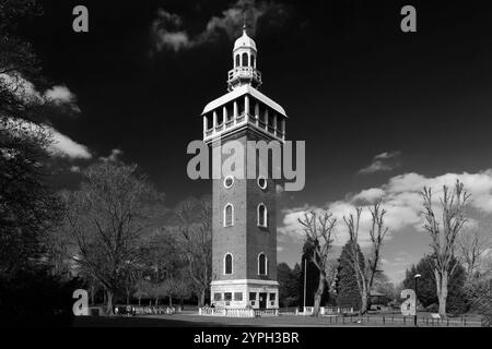 Das Loughborough war Memorial und Carillon, Queens Park, Marktstadt Loughborough, Leicestershire, England Stockfoto