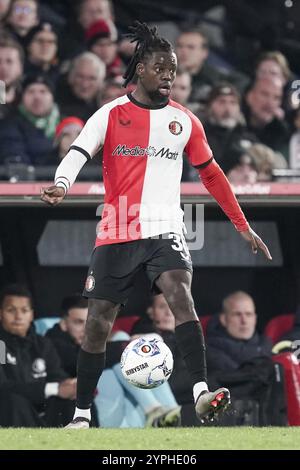 Rotterdam, Nederland. November 2024 30. ROTTERDAM, 30-11-2024, Stadion de Kuip, Saison 2024/2025, niederländischer Eredivisie Football. Spiel zwischen Feyenoord und Fortuna Sittard, Feyenoord Spieler Jordan Lotomba Credit: Pro Shots/Alamy Live News Stockfoto
