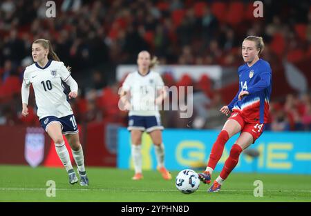 London, Großbritannien. November 2024 30. Emily Sonnett, USA, während des Freundschaftsspiels der Frauen in England und USA im Wembley Stadium, London, am Samstag, den 30. November 2024. (Foto: Jade Cahalan | MI News) Credit: MI News & Sport /Alamy Live News Stockfoto