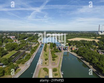 Schiffshub in Waltrop, eröffnet 1989. Das Gebäude befindet sich neben dem historischen Henrichenburg Bootslift, einer beliebten Touristenattraktion Stockfoto