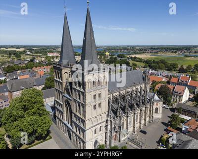 Die katholische Pfarrei und ehemalige Stiftskirche St. Viktor in Xanten am Niederrhein wird wegen ihres Doms allgemein als Xantener Dom bezeichnet Stockfoto