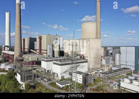 Das Kraftwerk Voerde ist ein Kohlekraftwerk in Voerde (Niederrhein), das direkt am Rhein liegt. Sie wurde bis Ende o stillgelegt Stockfoto